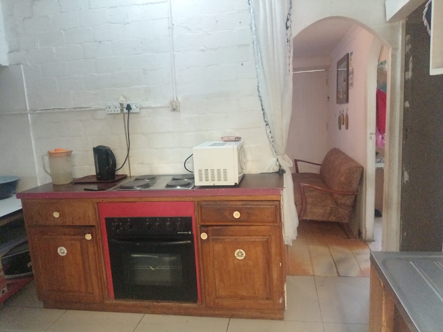 2 Bedroom Property for Sale in Manenberg Western Cape